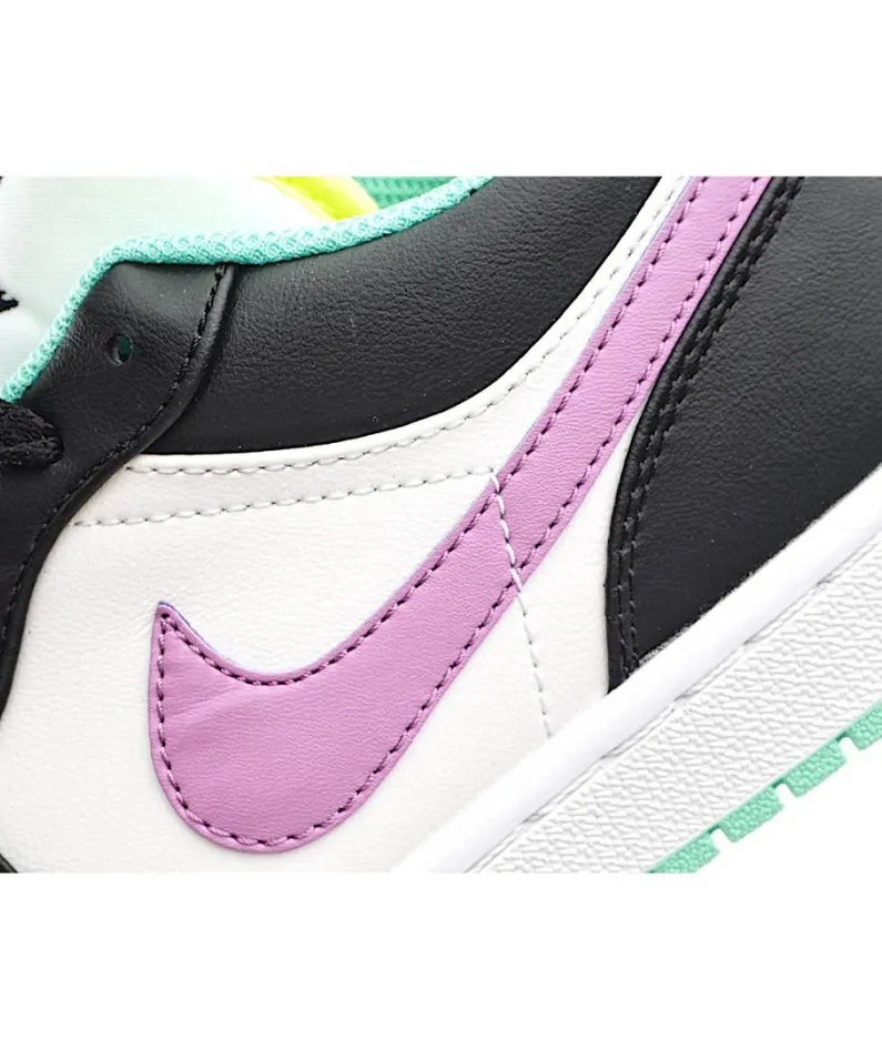 Air Jordan 1 Low GS 'White Violet Shock'