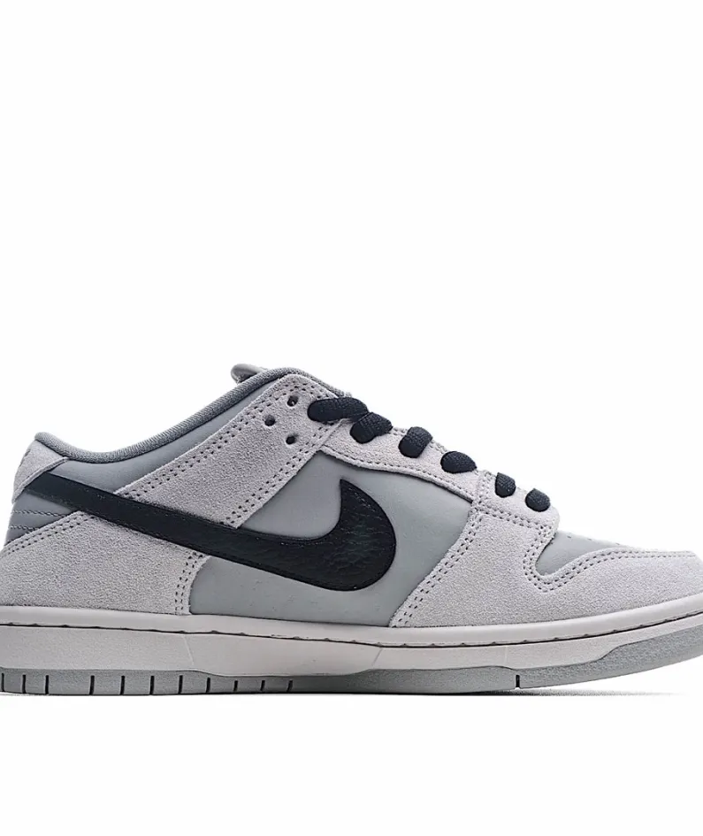 SB Nike SB Dunk LOW PRO Low Top Sneakers