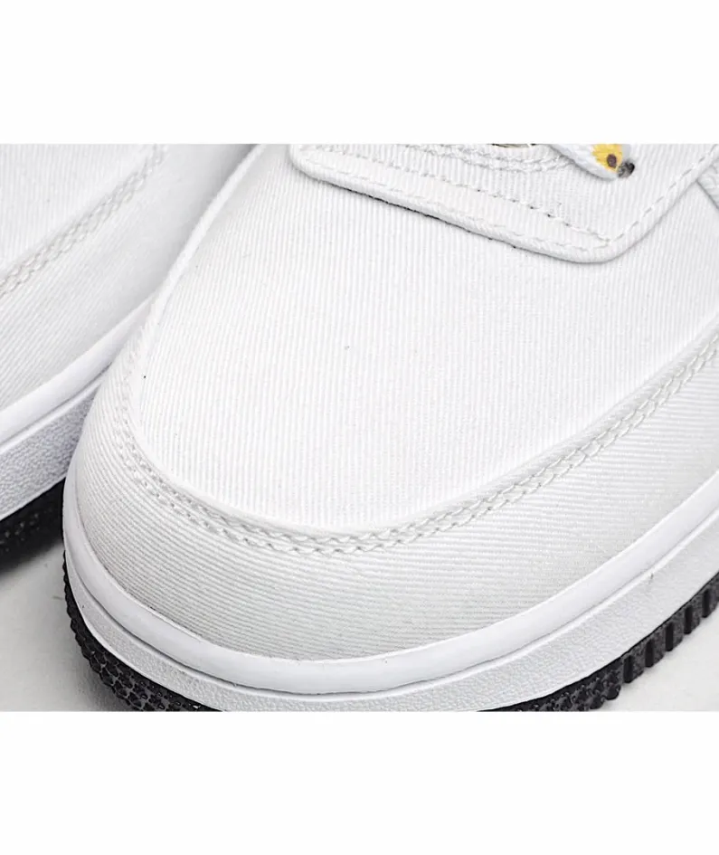 Nike Air Force 1 Low-Top Sneakers