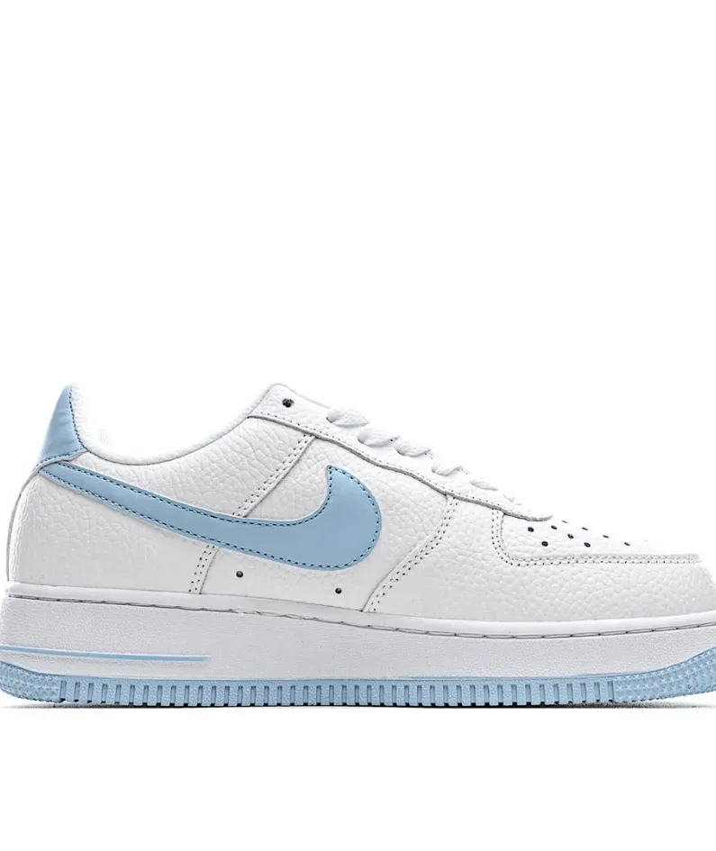 Nike Air Force 107 Sneakers