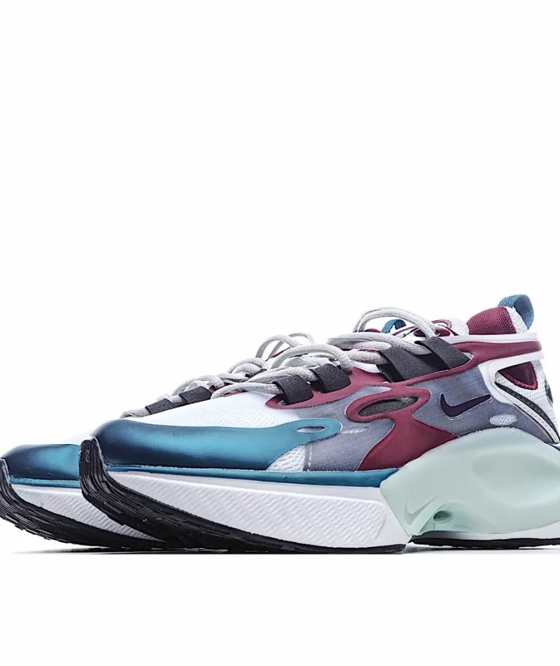 Nike CHANEL x Nike Signal DIMSIX Running Shoe