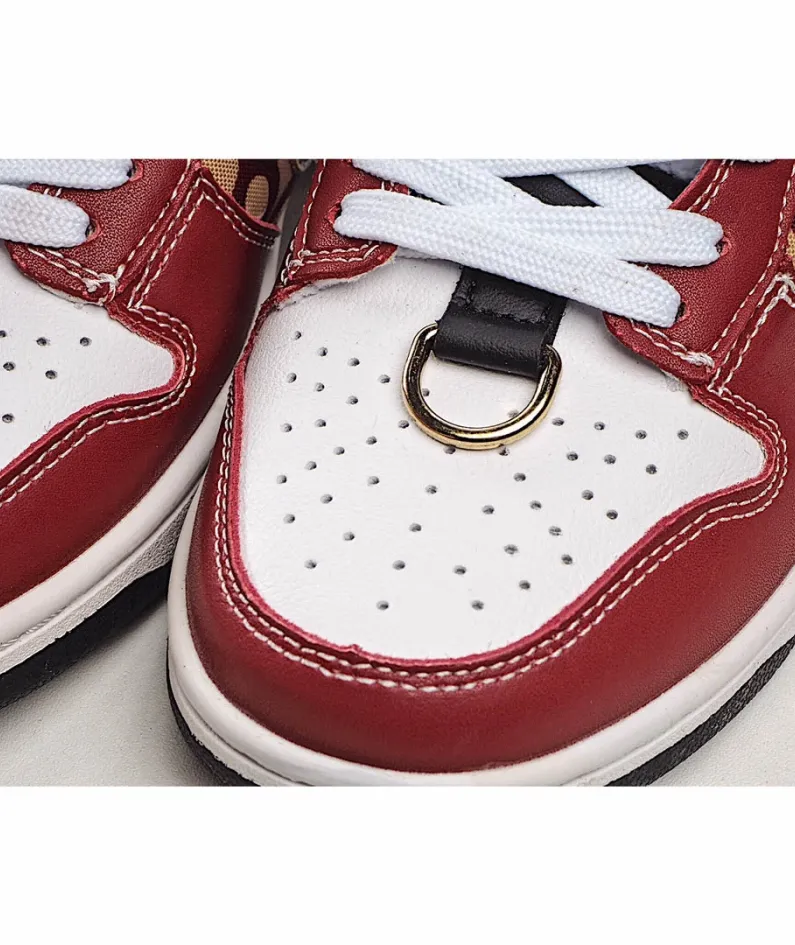 Nike SB Dunk Low x Dior Sneakers