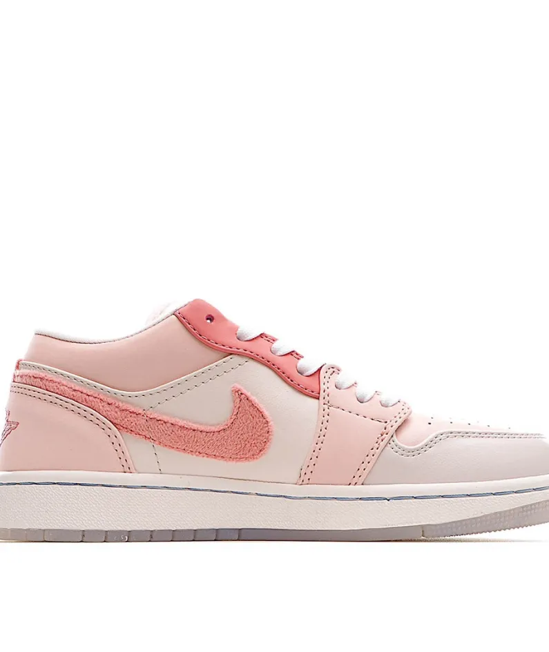 Air Jordan 1 Low Low Top Retro Culture Basketball Shoe