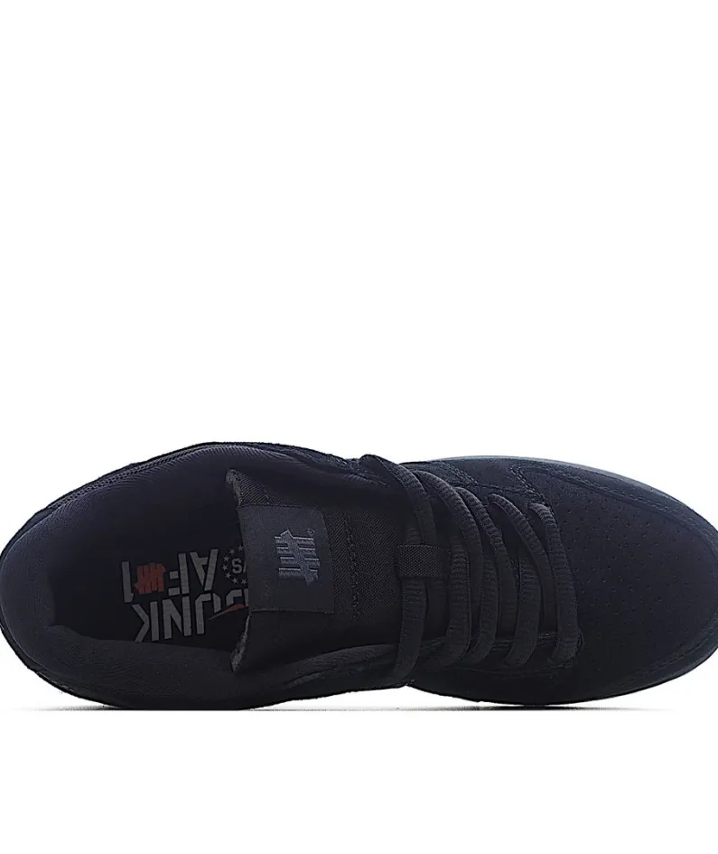 UNDFEATED x Nike Dunk Low