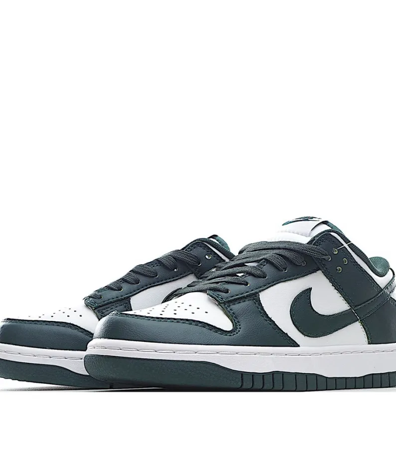 Nike SB Dunk Low Team Green Green Backboard Shoes