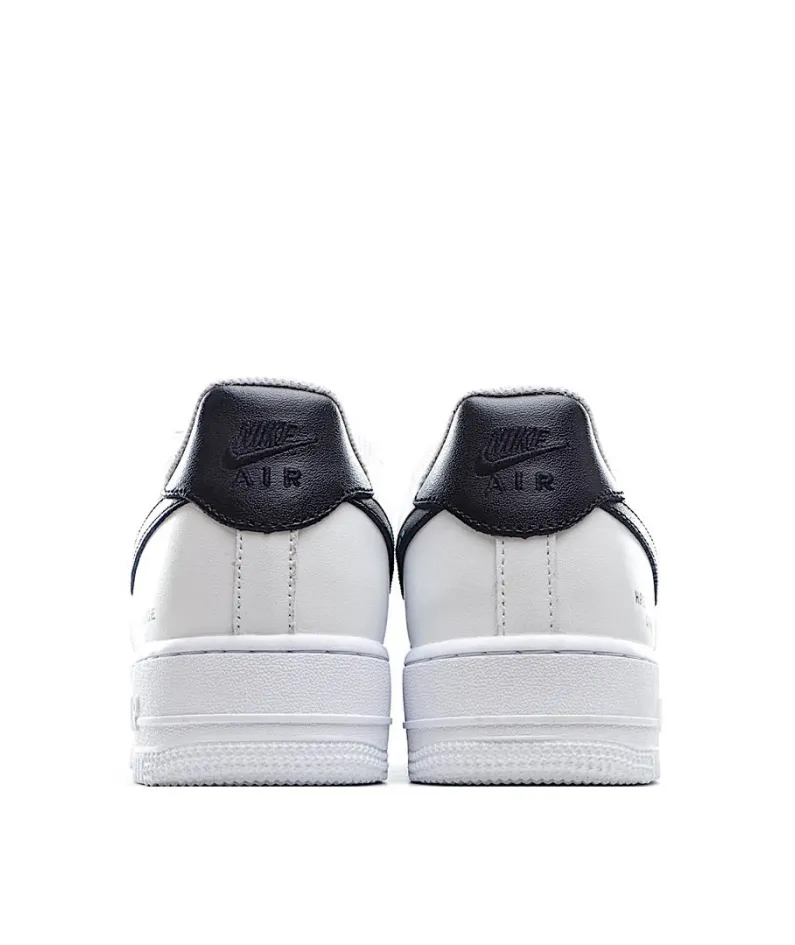 Nike Air Force 1 Low'07 Low Top Sneakers