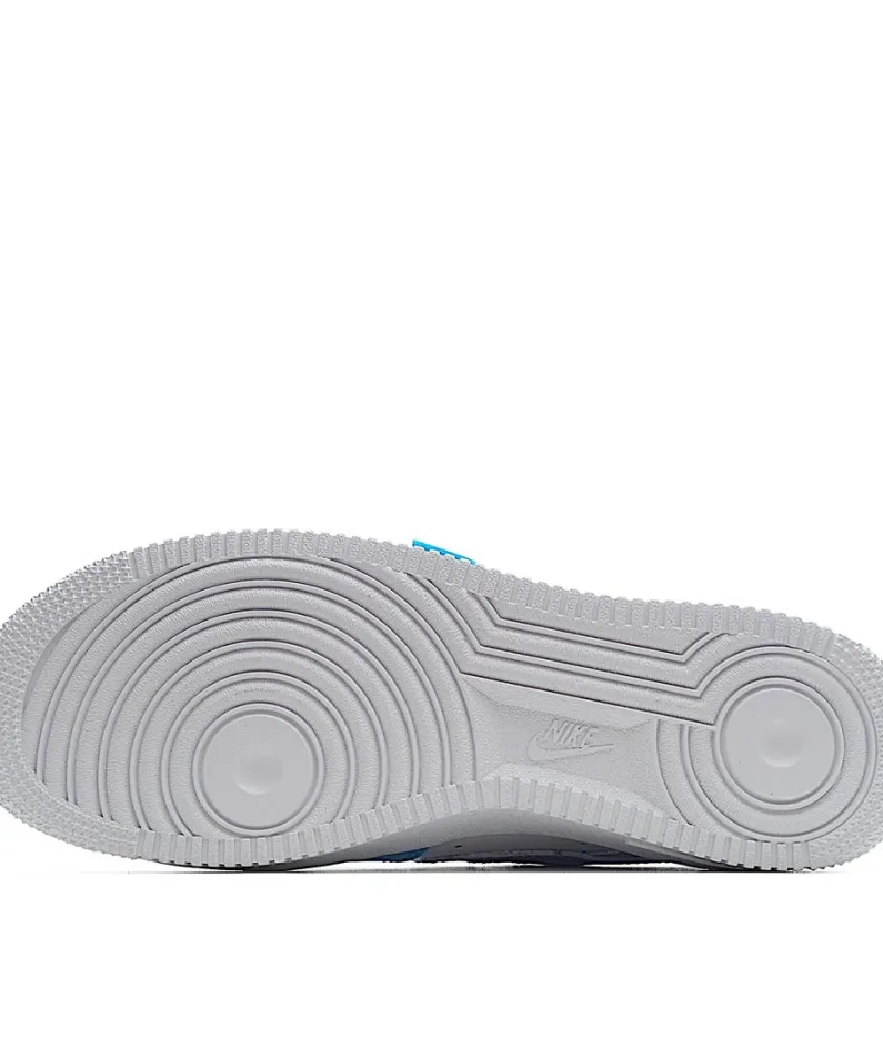 Nike Air Force 107 Low Low Top Sneakers