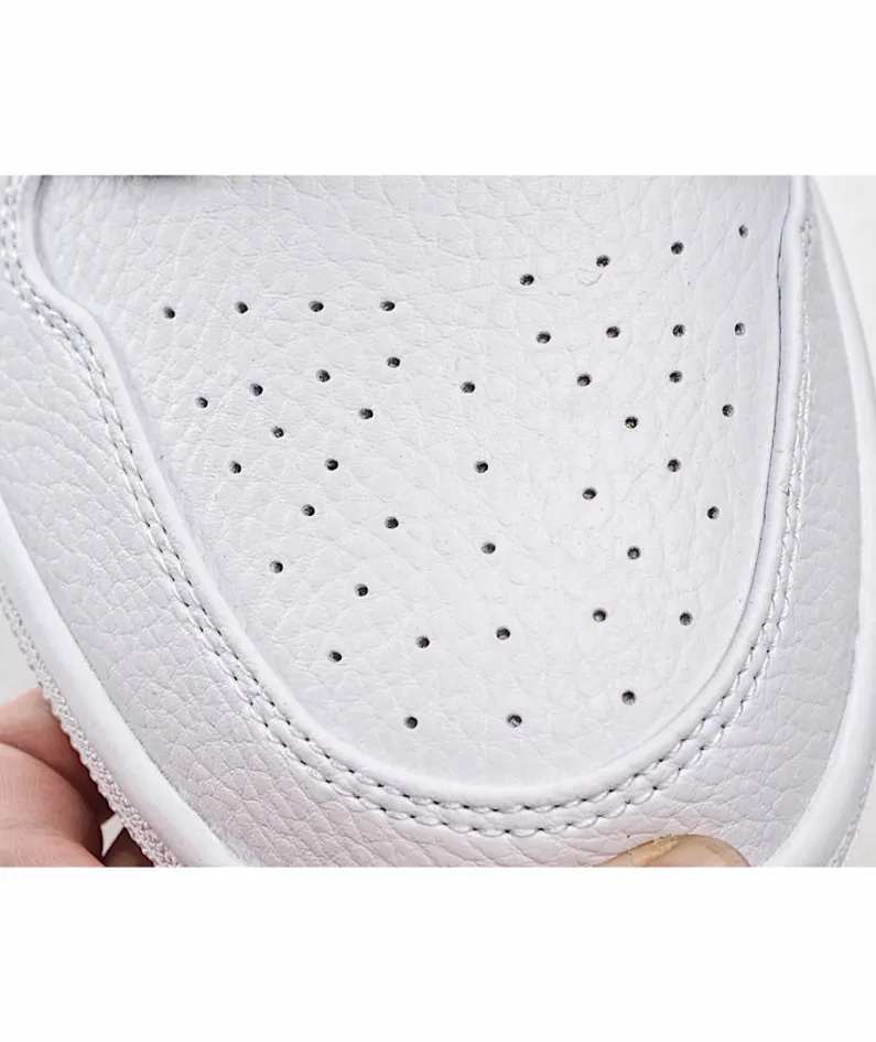 Wmns Air Jordan 1 Retro Low 'White Metallic Gold'