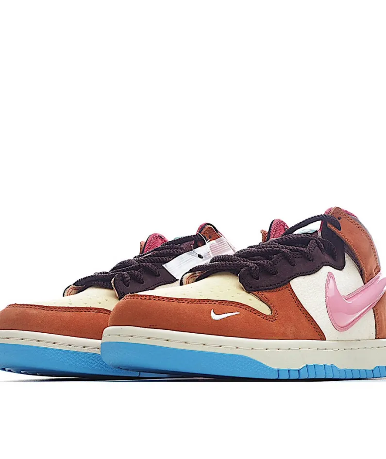 Social Status x Nike SB Dunk Sneakers
