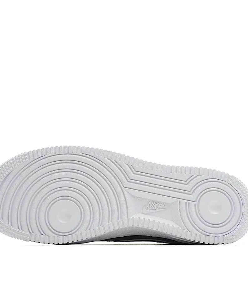 Nike Air Force 1 React LV8  