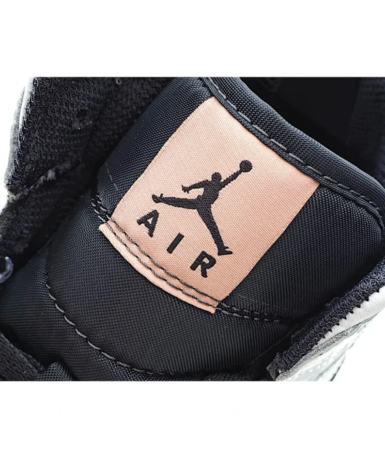 Air Jordan 1 Mid GS 'White Arctic Orange'