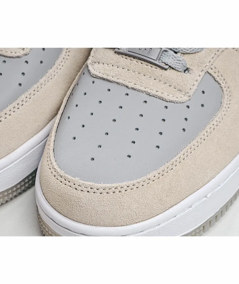 Nike Air Force 1 AF1 Sneakers