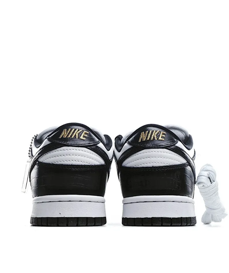 Supreme x Nike SB Dunk Low Sneakers