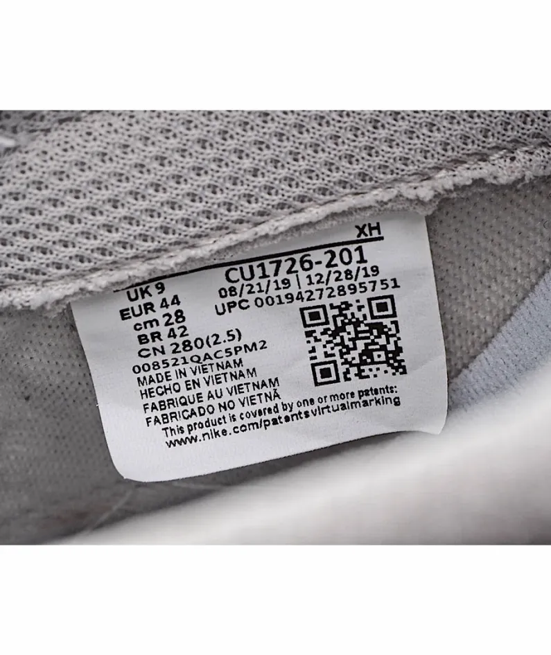 Nike SB Dunk Low Silver Grey
