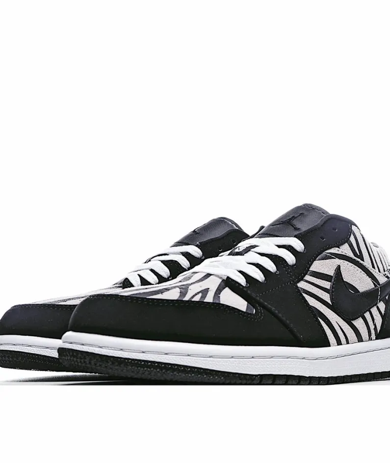 Air Jordan 1 Low GS 'Zebra'