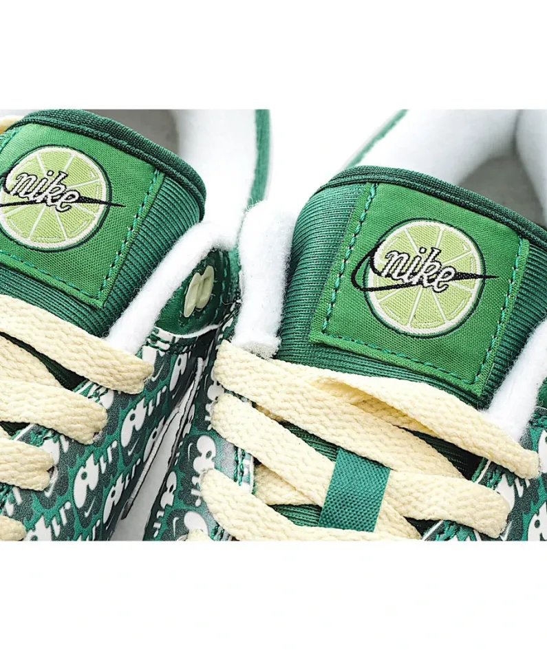 Nike Air Max 1  Nike Logo 
