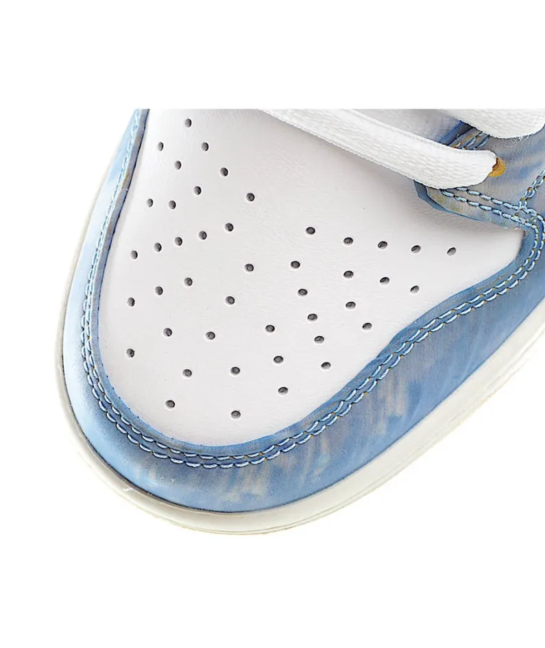 Carpet Company x Nike SB Dunk High SB Sneakers White & Blue