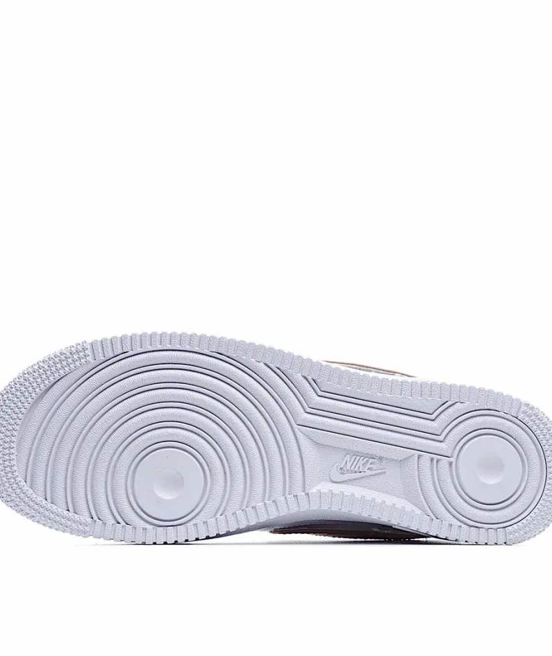 Nike Air Force 1 07 LV8 Sneakers