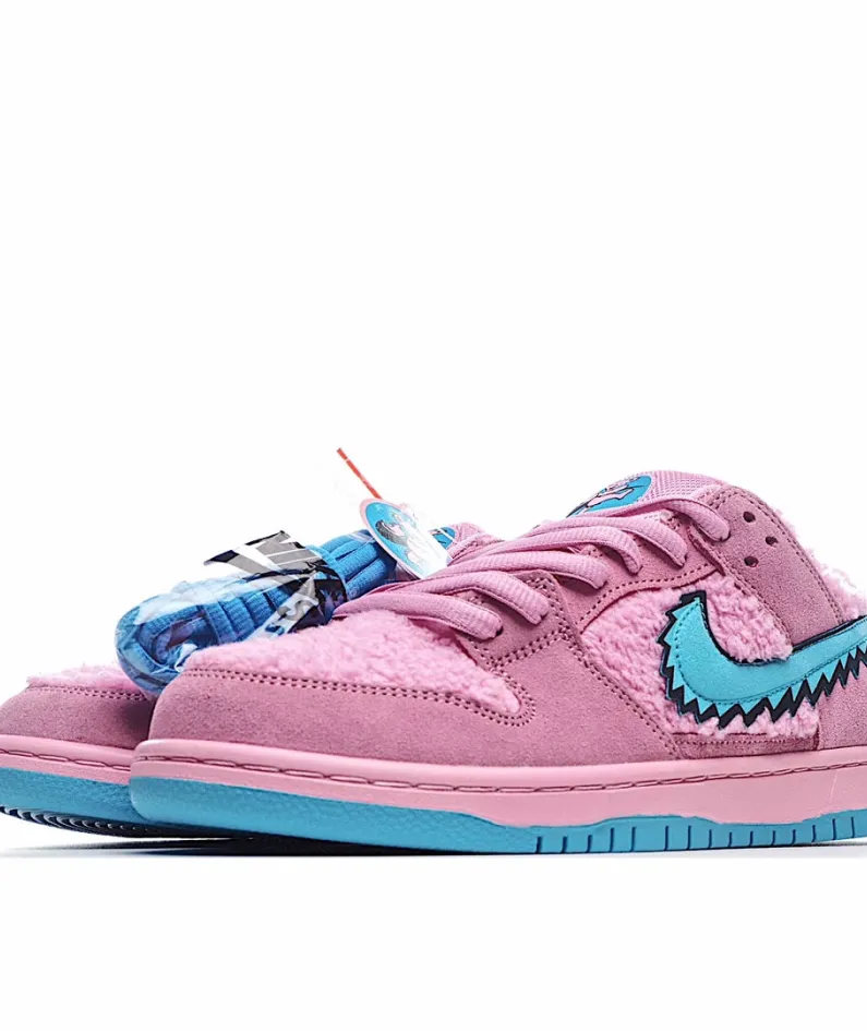 NIKE SB DUNK LOW PRO QS 
