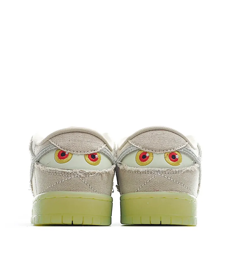 Nike SB Dunk Low Mummy Sneakers