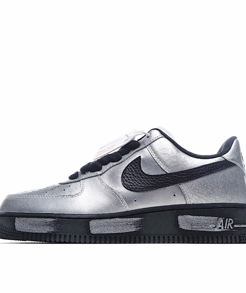 PEACEMINUSONE x Nike Air Force 1 2.0 Low Top Sneakers