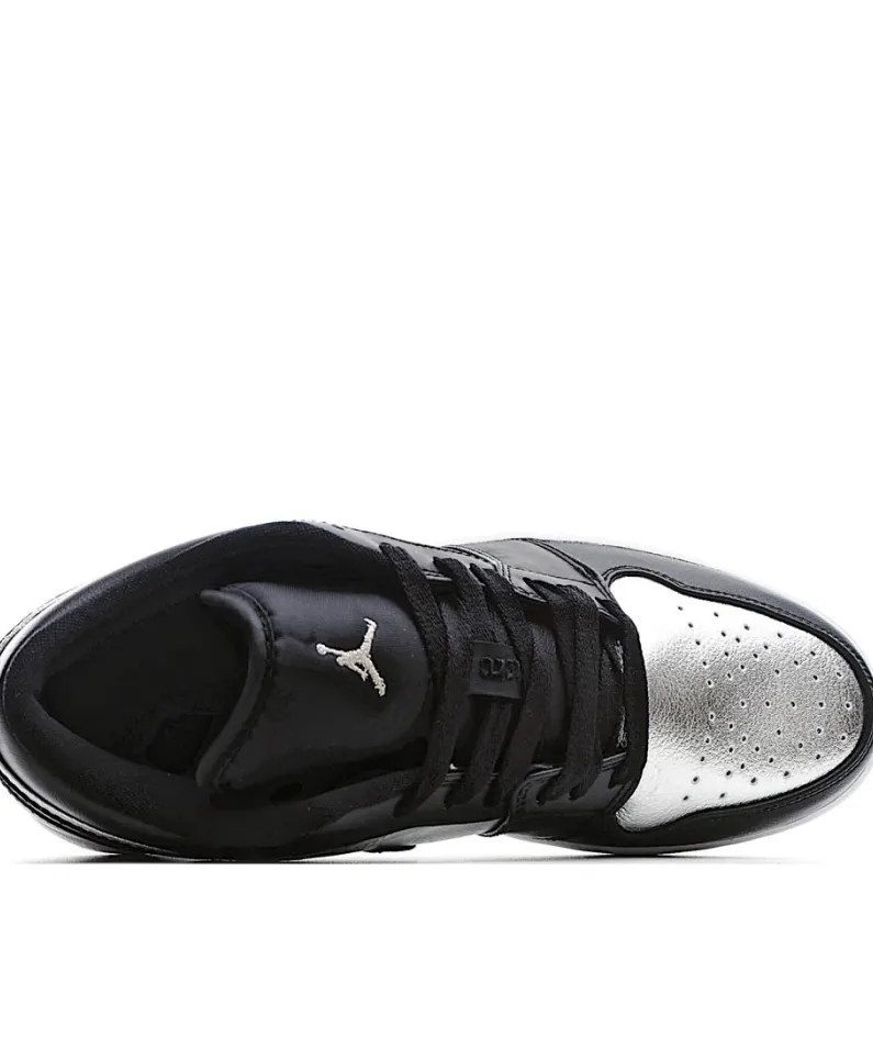 Wmns Air Jordan 1 Low SE 'Silver Toe'