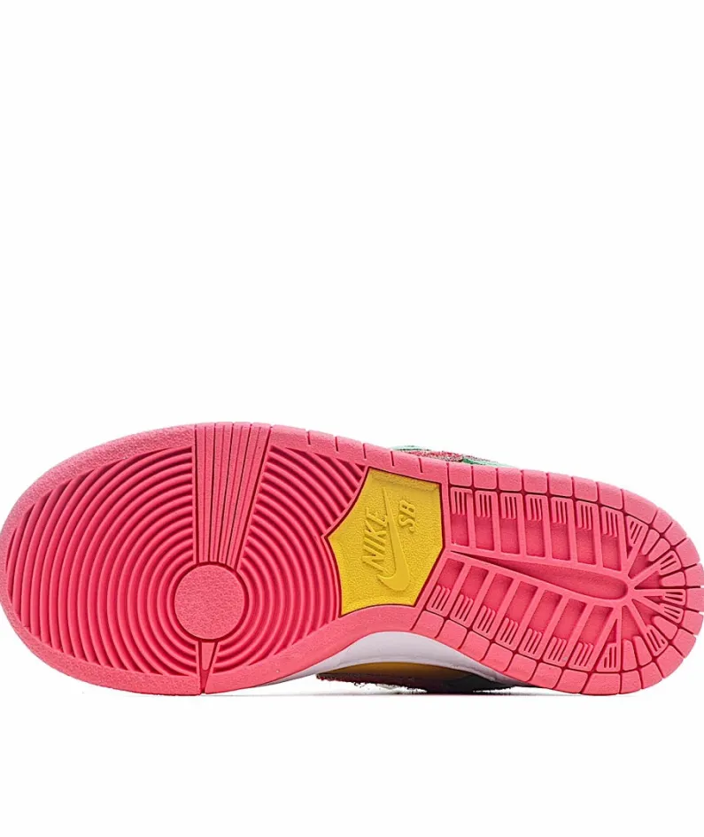 Nike SB Dunk Low Pro Sneakers