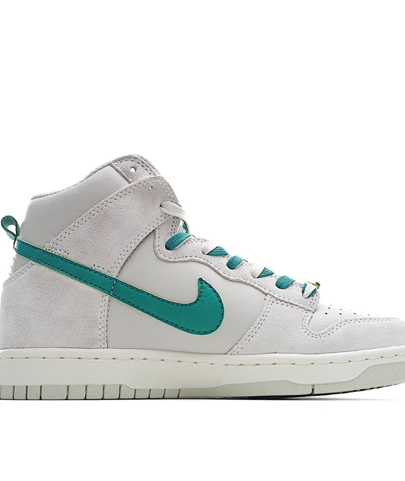 Nike DUNK HI SE
