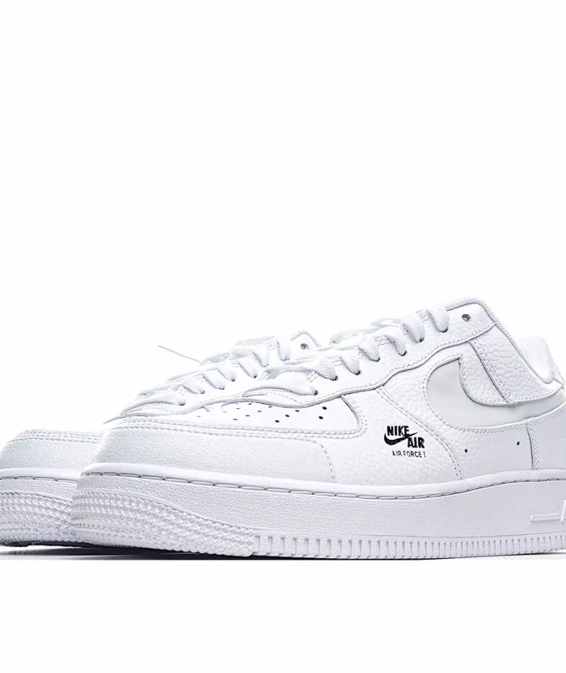 Nike AIR FORCE 1 IN-CUT REFLECTIVE SWOOSHES ON THE 3M 