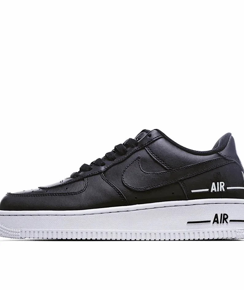 Nike Air Force 1 ’07 LV8  