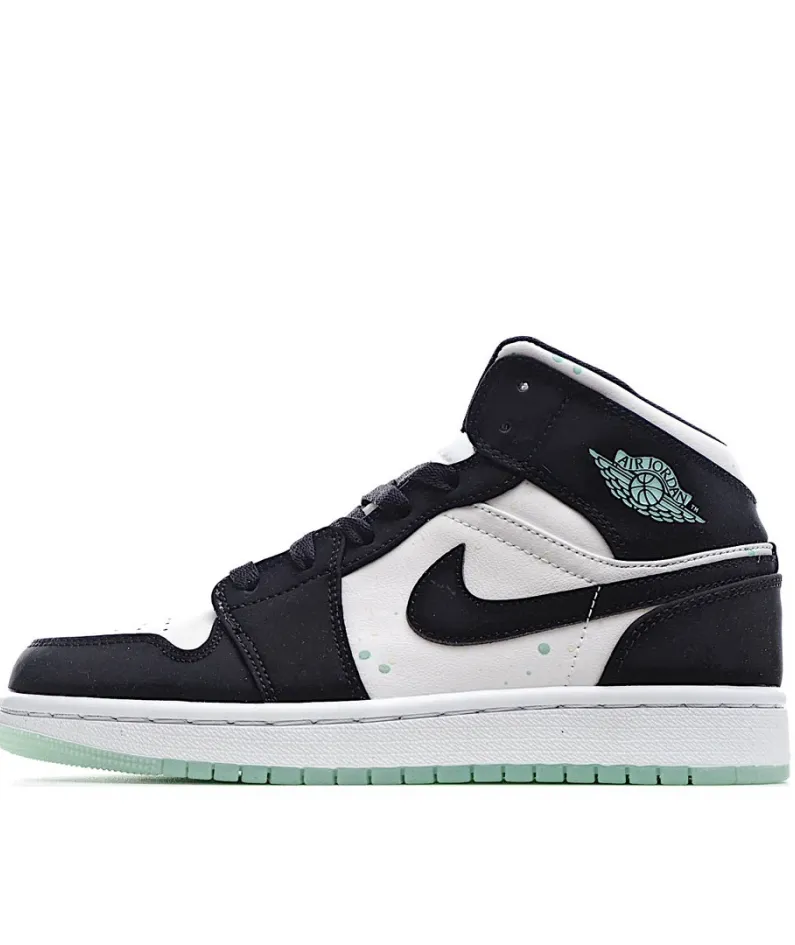 Air Jordan 1 Mid SE GS 'Glow in the Dark Panda'