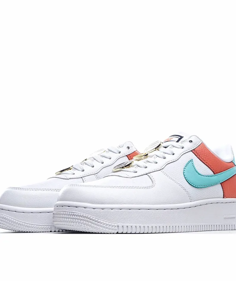 Nike Womens Air Force 1 07 SEWhite/Light Aqua Low Top Sneakers