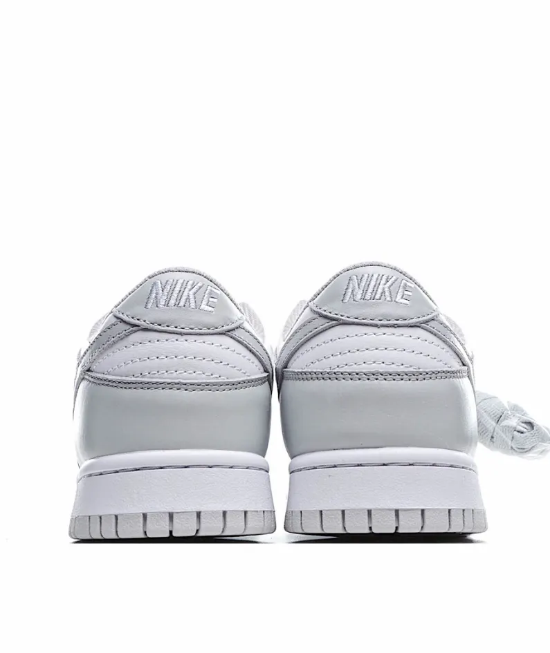 Nike SB Dunk Low Silver Grey
