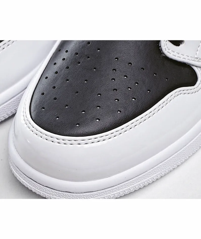 Nike Air Jordan 1 Low Black & White