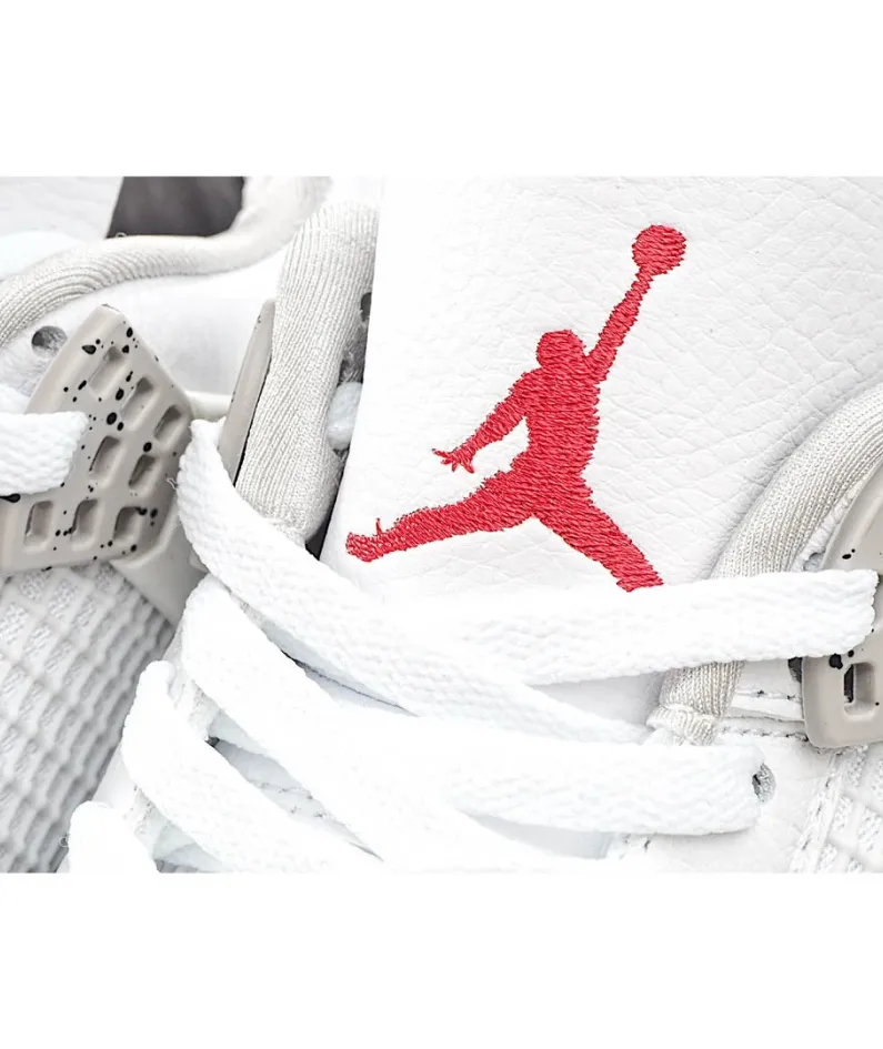 Air Jordan 4 "White Oreo"
