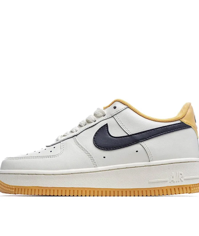 Nike Air Force1 07 Sneakers
