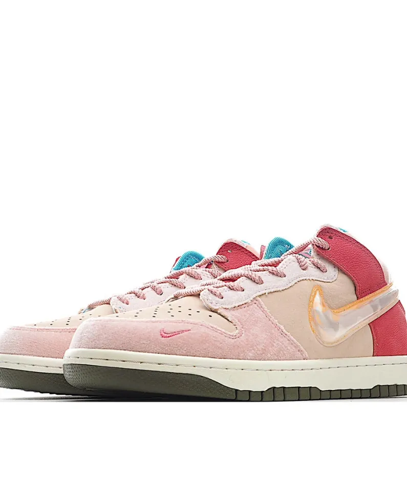 Social Status x Nike Dunk Low Hd  