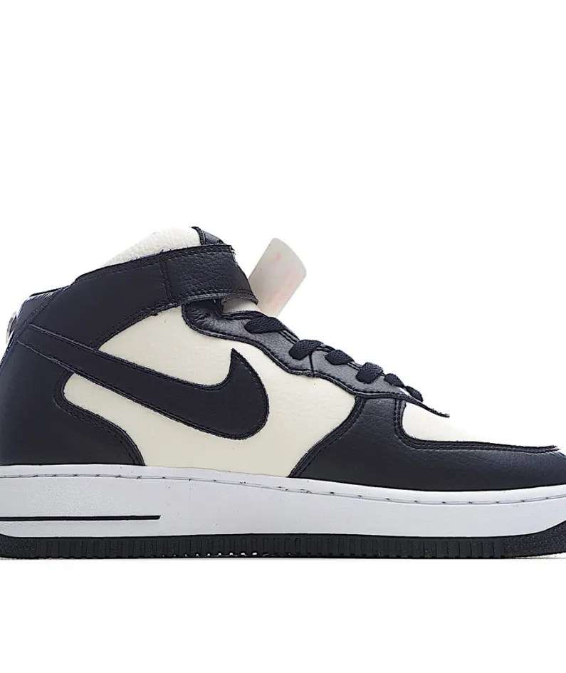 Nike Air Force 1 Mid Black & White