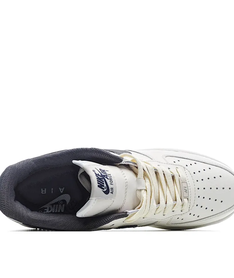 Nike Air Force1 07 Sneakers