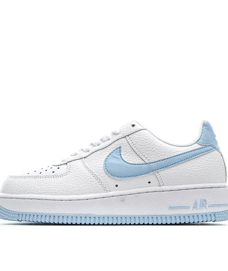 Nike Air Force 107 Sneakers