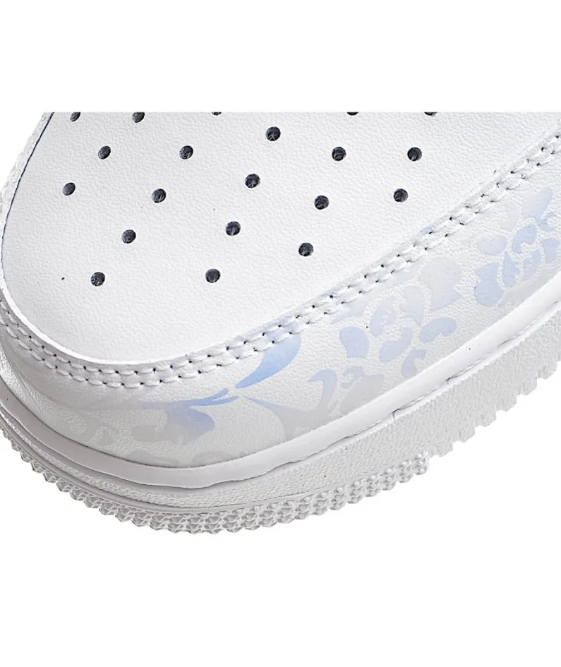 Nike Air Force 1 LV8  