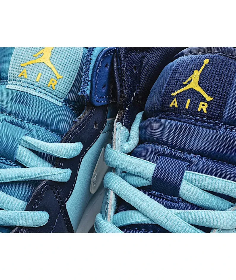 Air Jordan 1 Mid GS 'Fly'