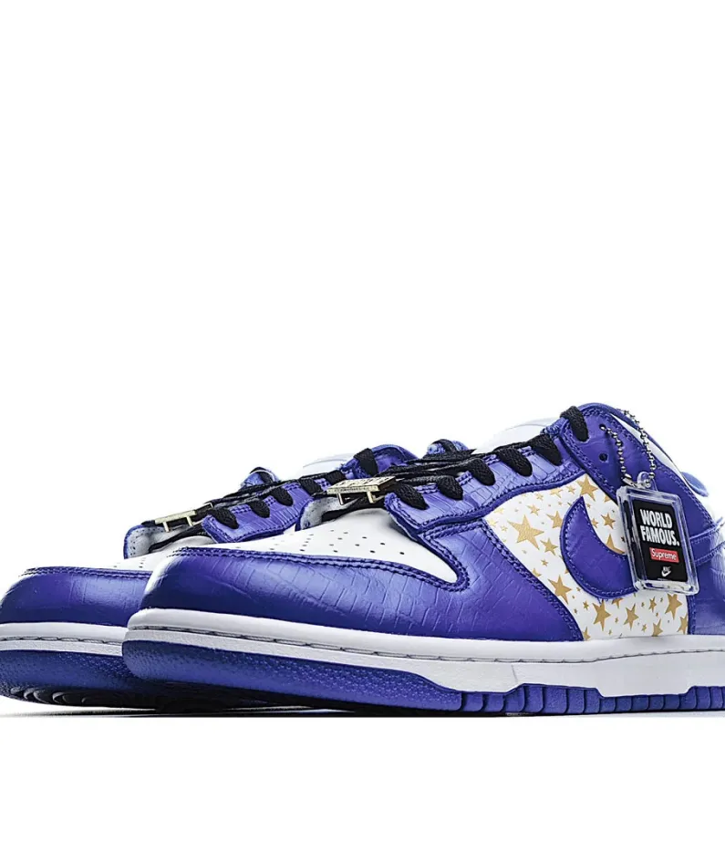 Nike Supreme x Nk SB Dunk Low Sneakers