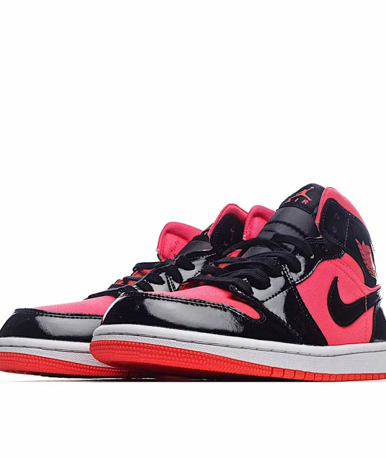 Wmns Air Jordan 1 Mid 'Hot Punch'