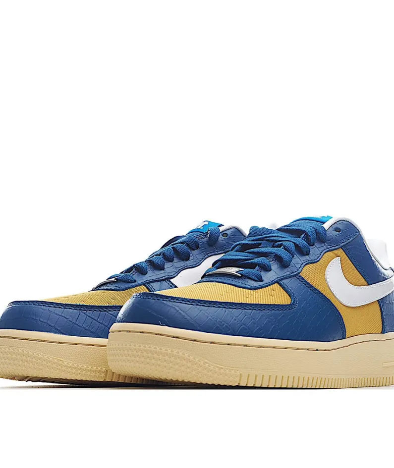 Undefeated x Nike Air Force 1 Low 5 On It