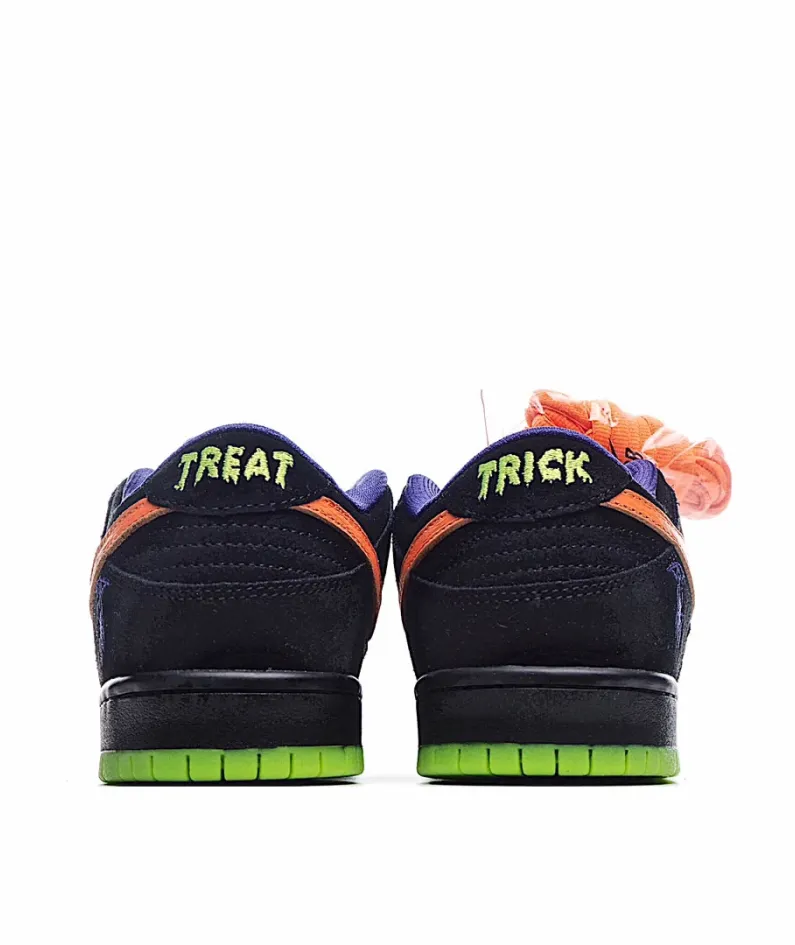 Nike SB DunkNight Of Mischief Low Top Sneakers