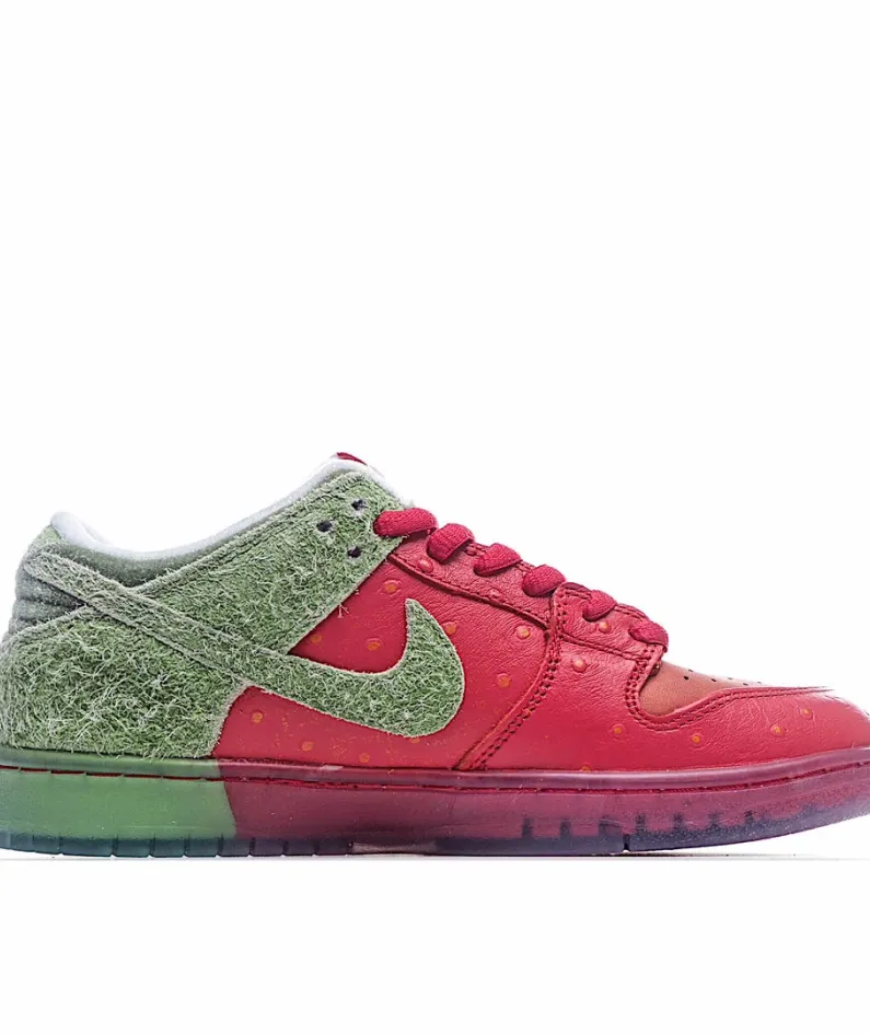 Nike SB Dunk Low pro QS Low Top Sneakers