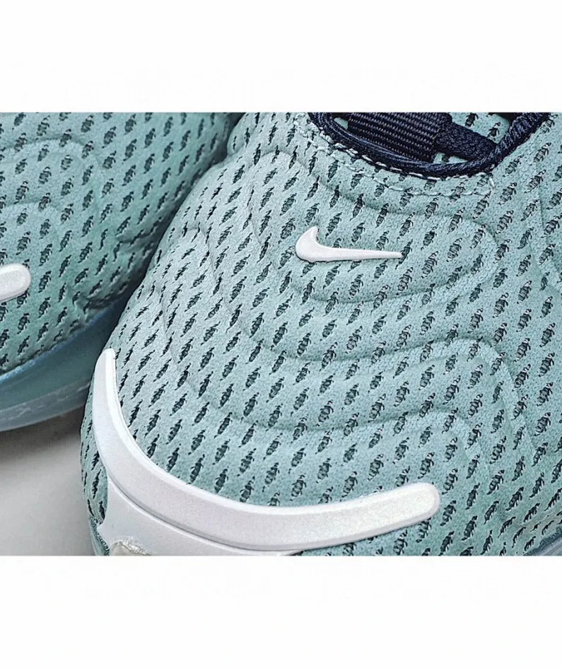 Nike Air Max 720 