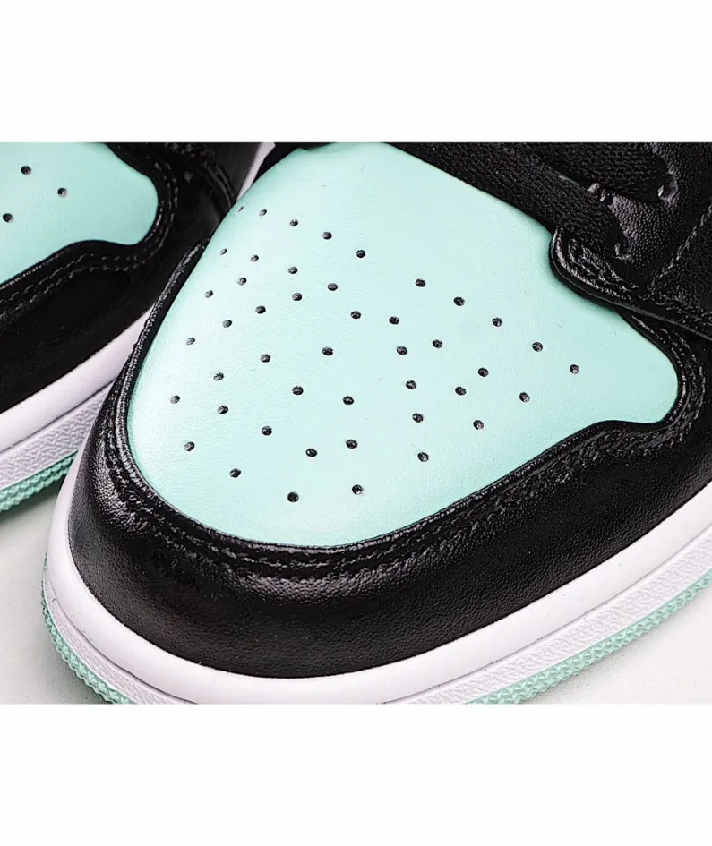 Air Jordan 1 Retro Low 'Emerald'