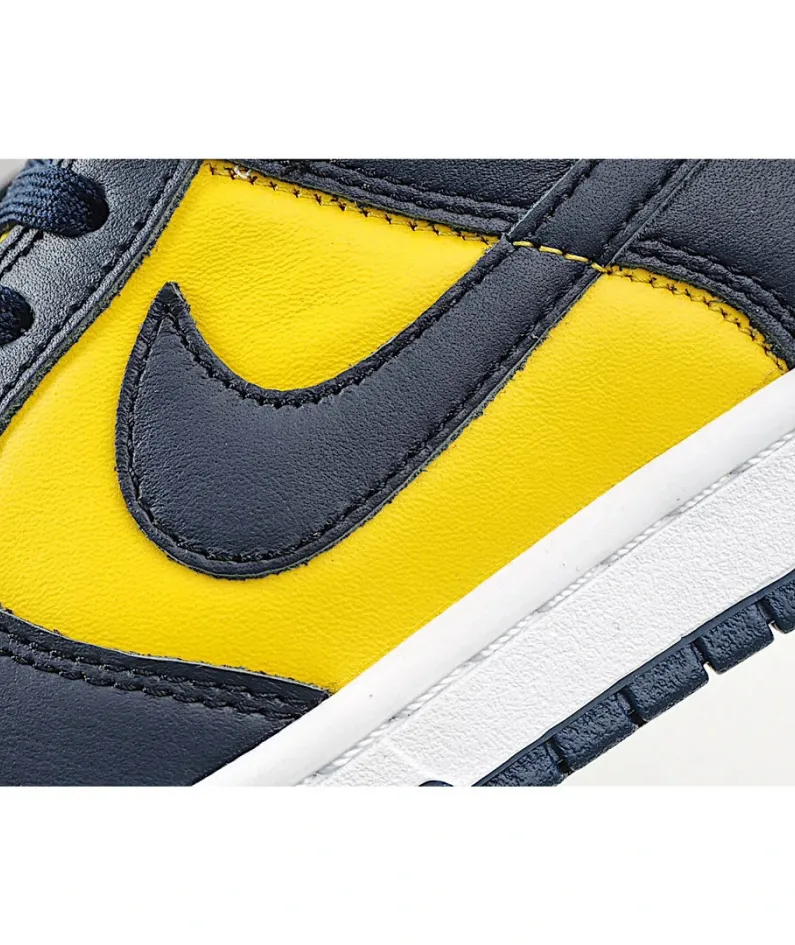 Nike SB Dunk LowMichigan Low Top Sneakers Blue Yellow